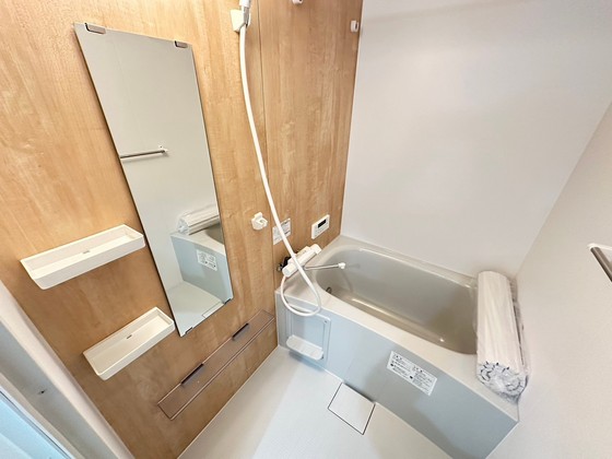 バス・シャワールーム　※別部屋の写真です