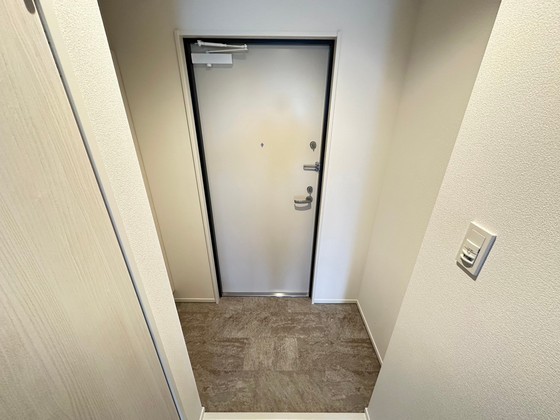 玄関　※別部屋の写真です