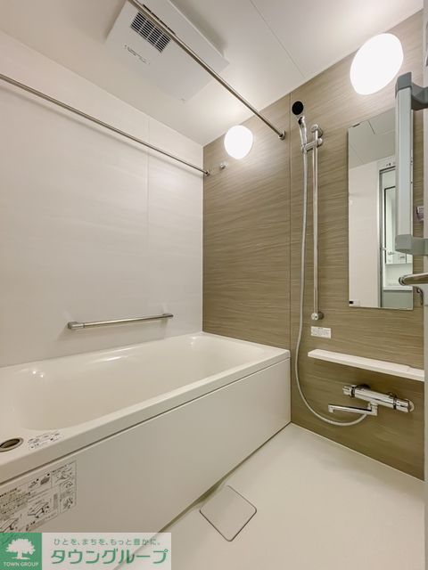 バス・シャワールーム　※写真は同タイプ住戸です。