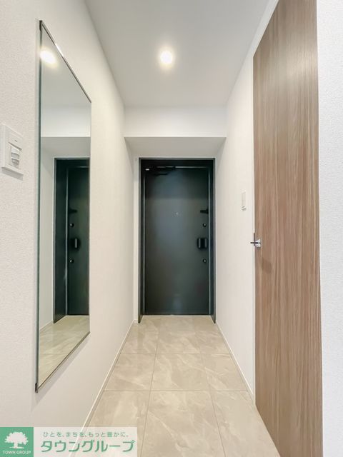玄関　※写真は同タイプ住戸です。