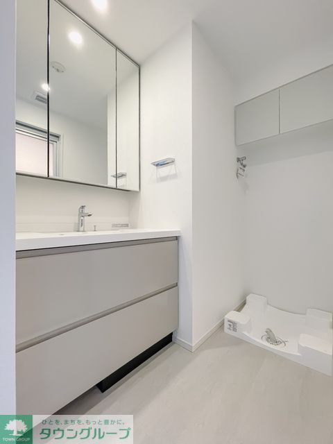 洗面設備　※写真は同タイプ住戸です。