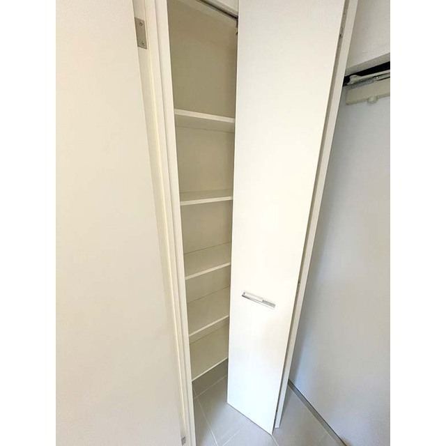 玄関　大容量のシューズボックス付き