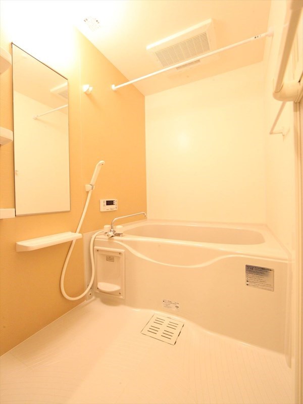 バス・シャワールーム　バスルーム　追い焚き機能付き