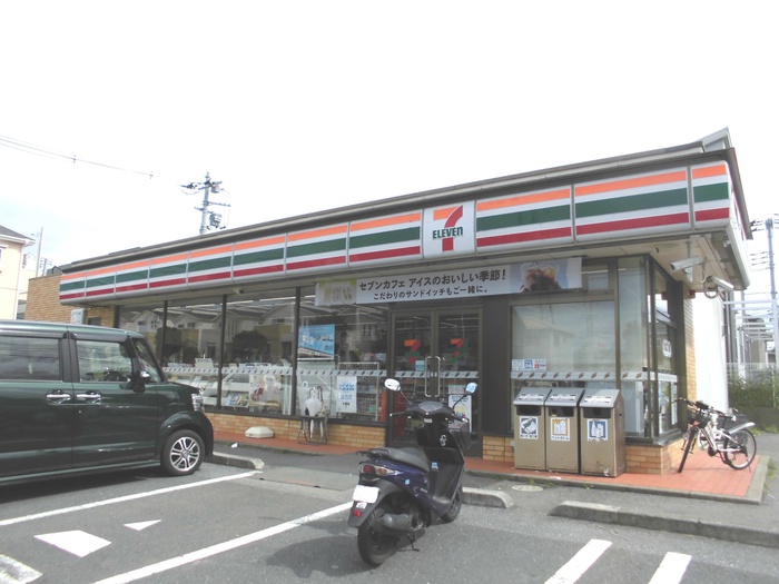 コンビニ　セブンイレブン（コンビニ）まで600m