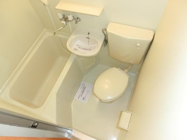 バス・シャワールーム　綺麗な浴室です。