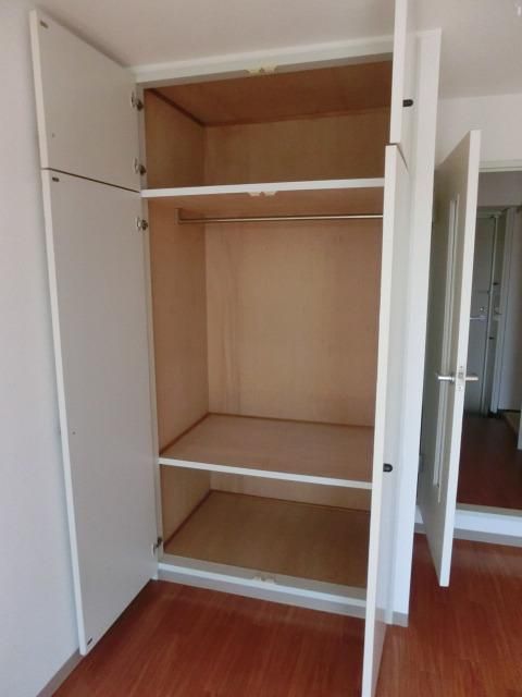 収納　クローゼット付