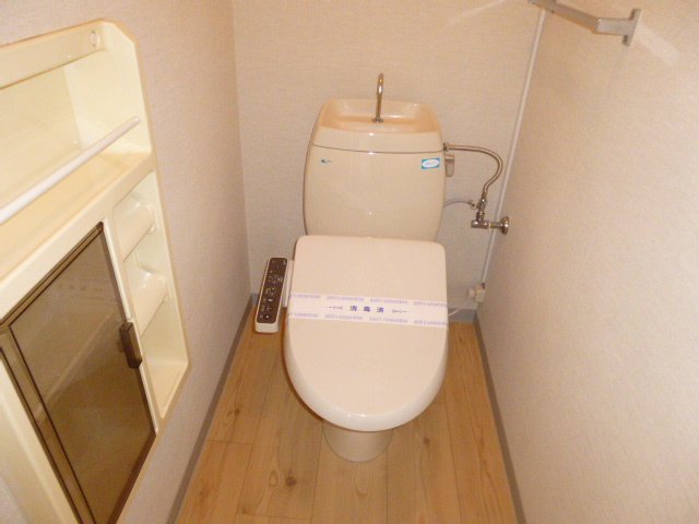 トイレ　ウォシュレット