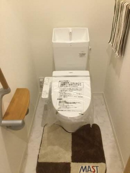 トイレ　※他号室の写真です