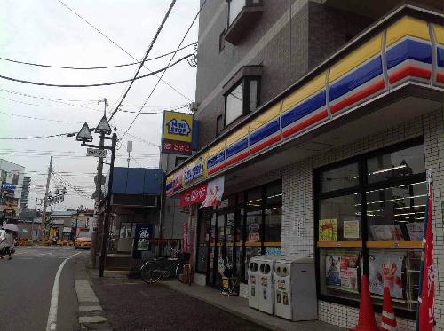 その他　コンビ二　約450ｍ