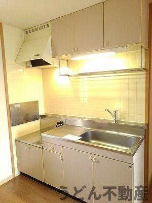 キッチン　うどん県のお部屋探しはうどん不動産へ うどんちゃんとLINE