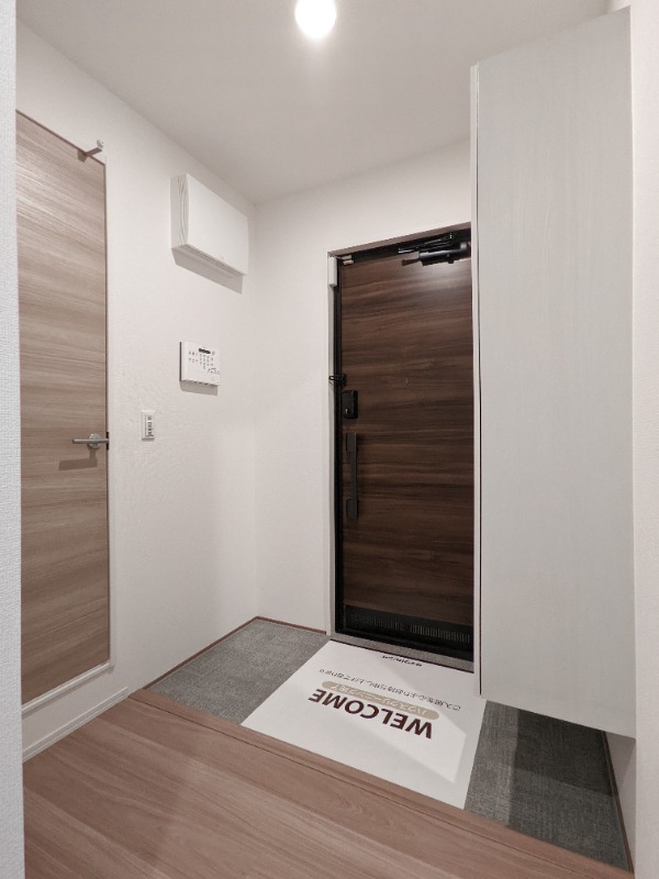 玄関　図面と現状に相違がある場合には現状を優先