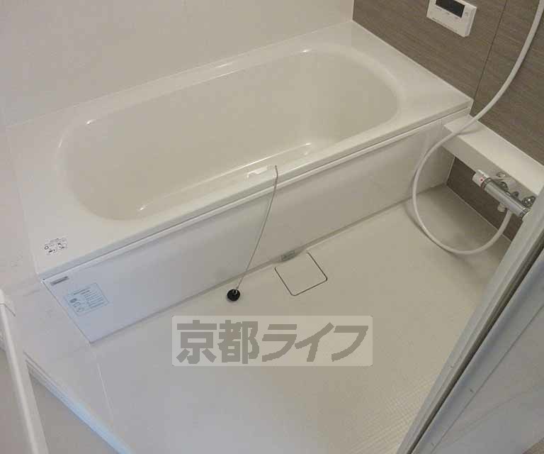 バス・シャワールーム　ゆったり広々！