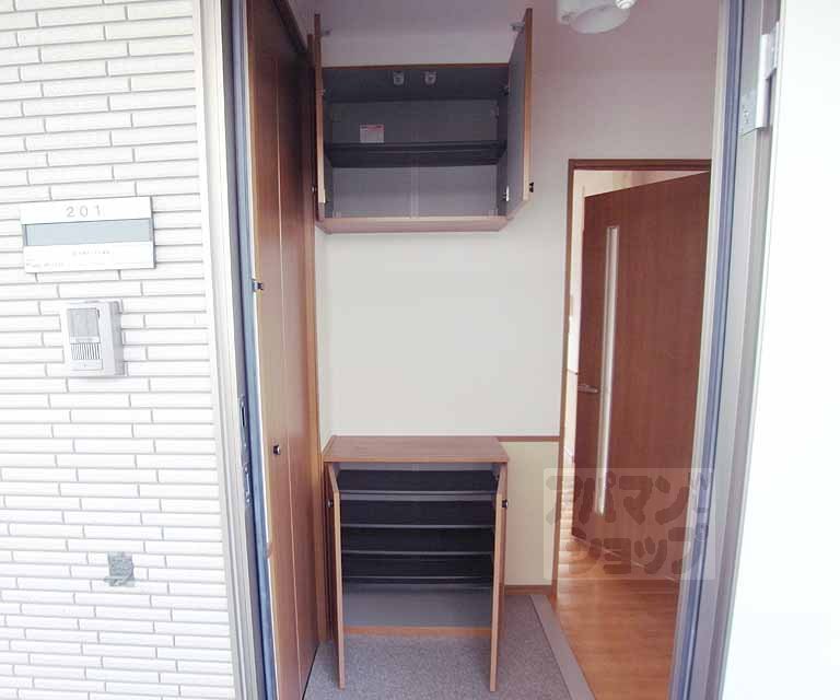 収納　シューズボックス。