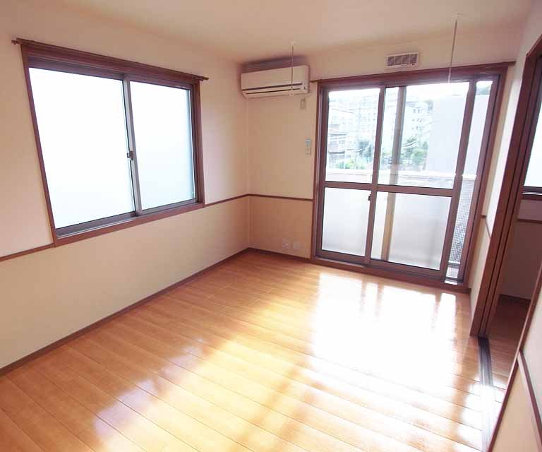 居室・リビング　１０．３帖のリビングです。