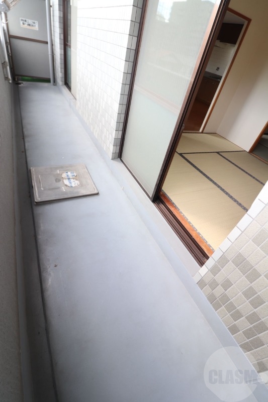 バルコニー　明るいバルコニーです