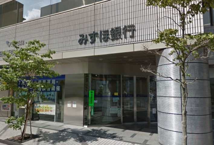 銀行　（株）みずほ銀行／新百合ヶ丘支店（銀行）まで959m