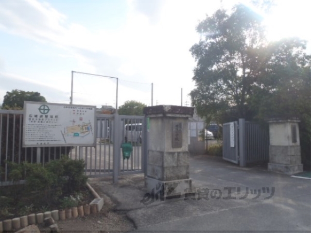 小学校　田辺小学校（小学校）まで300m