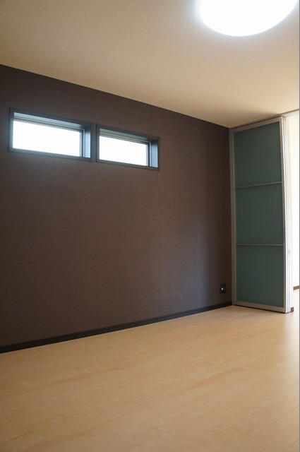 その他部屋・スペース　アクセントクロスがオシャレを演出♪