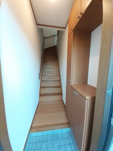 玄関　収納もある玄関です