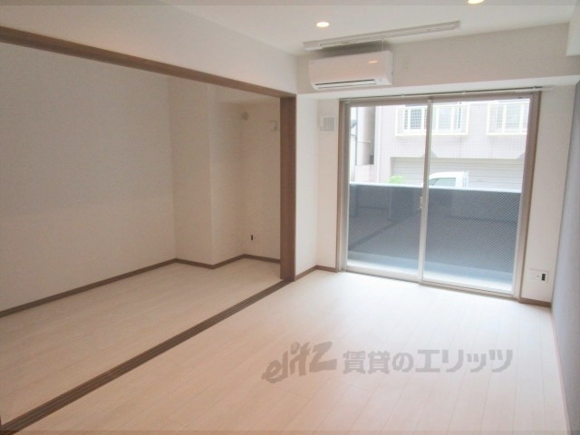 居室・リビング　リビング