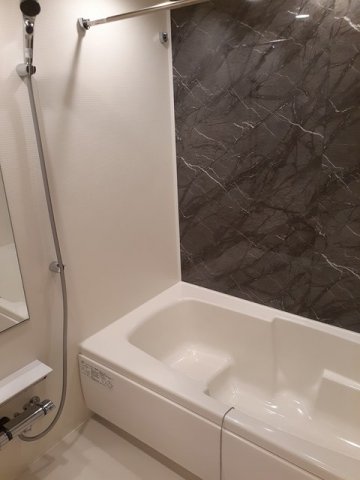 バス・シャワールーム　お風呂で日々の疲れを落としましょう