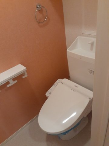 トイレ　コンパクトで使いやすいトイレです