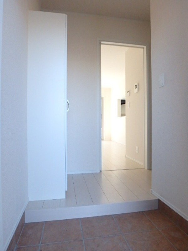 玄関　図面と現状に相違がある場合には現状を優先