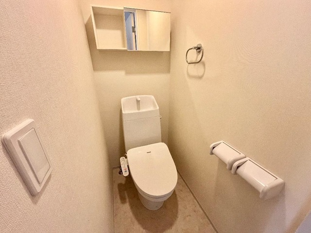 トイレ　落ち着いた色調のトイレです※類似物件写真、現況優先