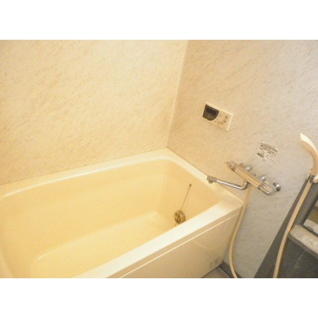 バス・シャワールーム　☆ゆっくりくつろげるお風呂☆