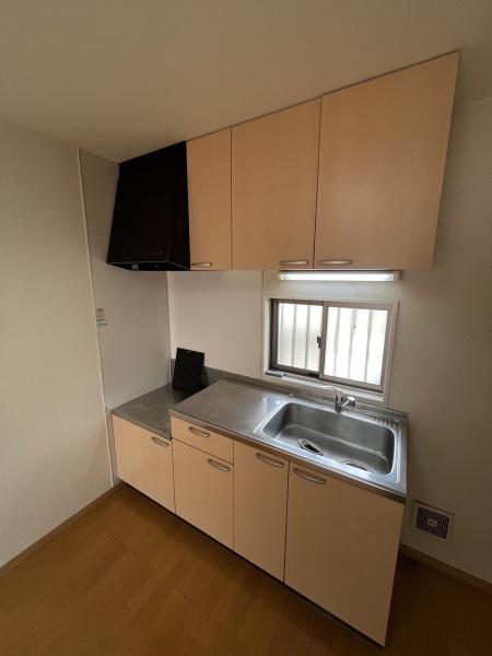 キッチン　ガスコンロは持ち込んで下さい。