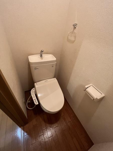 トイレ　清潔感のあるトイレ