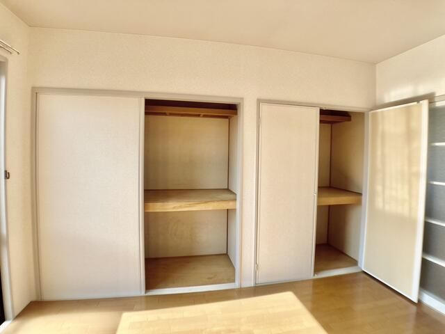 収納　写真は別の部屋のものです。