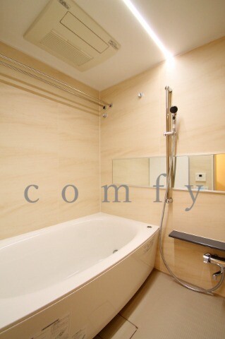 バス・シャワールーム　バスルーム