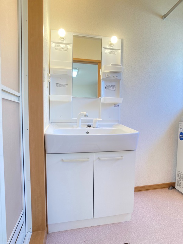 洗面設備　C-2参照