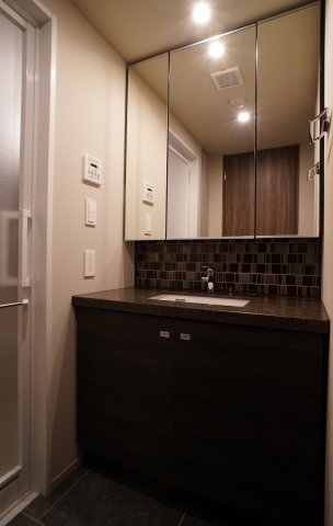 洗面設備　※別部屋参考写真