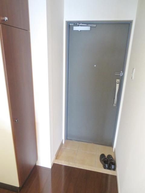 玄関　★ゆったりとした玄関スペースです★