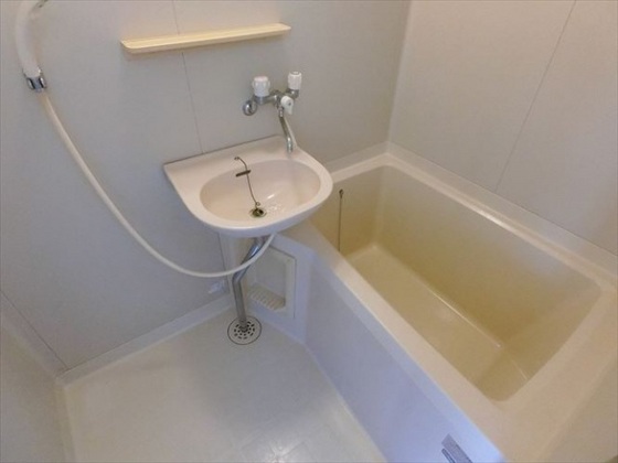 バス・シャワールーム　他号室のお写真です