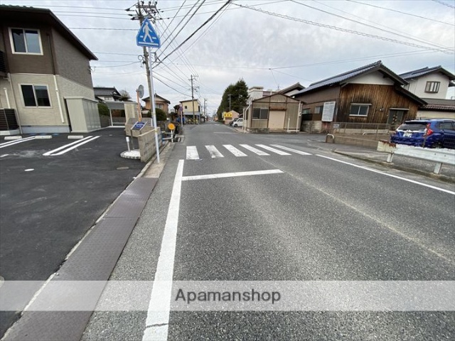 その他　前面道路（その他）まで0m
