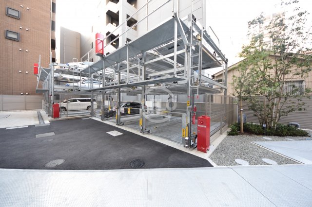 駐車場　グランドメゾン上町台レジデンスタワー　駐車場