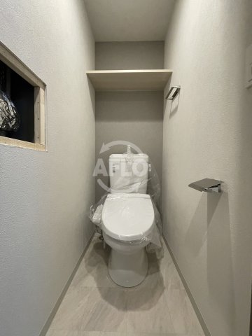 トイレ　クレストコート靭公園THE CLASS　トイレ