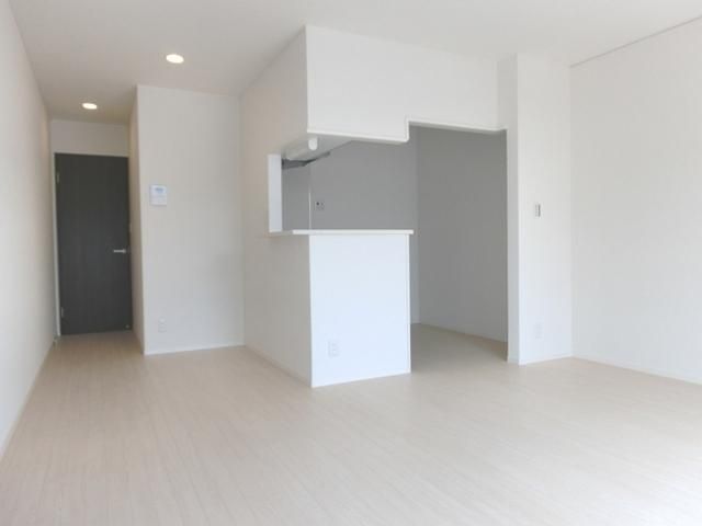 居室・リビング　★お洒落なカウンターキッチン付きのリビングです★