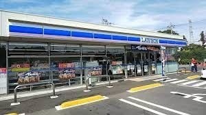 コンビニ　ローソン鶴ヶ島若葉店（コンビニ）まで371m