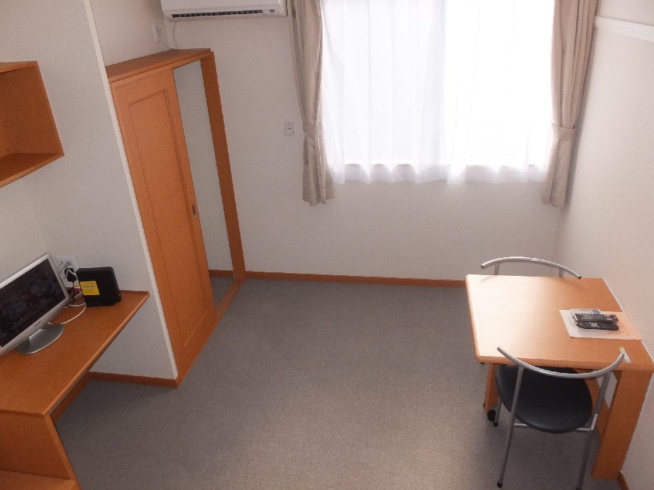 居室・リビング　家具家電付き