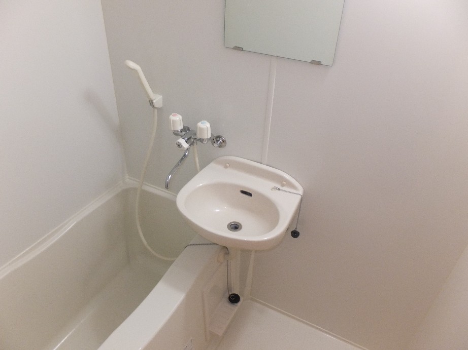 バス・シャワールーム　風呂トイレ別