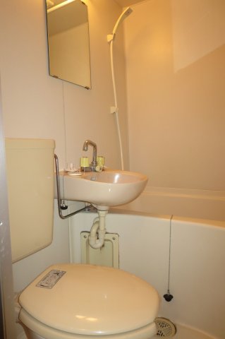 バス・シャワールーム　ユニットバスです