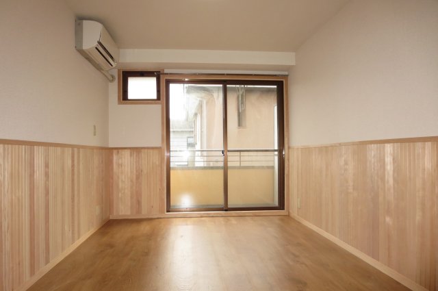 居室・リビング　使いやすい居間です