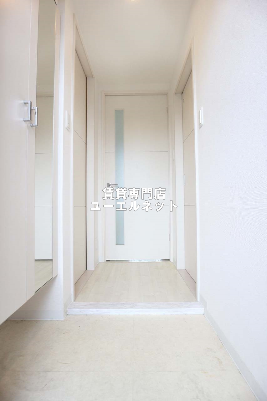 玄関　住まいの顔ともなる玄関