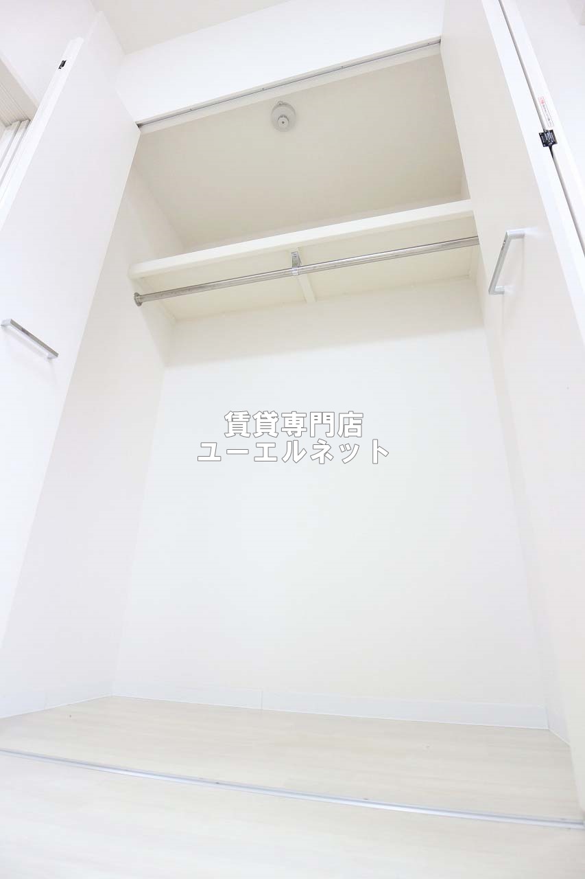 収納　クローゼット付きでお部屋もスッキリ♪