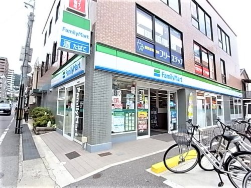 コンビニ　ファミリーマート 摂津本山南店（コンビニ）まで344m