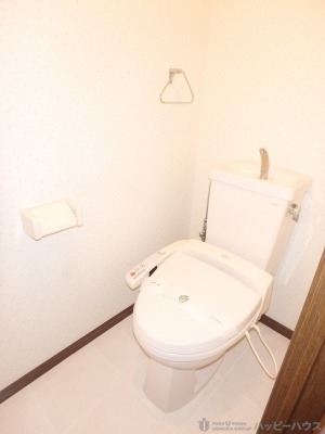 トイレ　入居中のため他部屋参考写真です